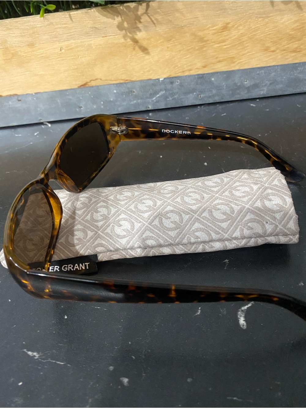 Dockers Women's Tortoiseshell Sunglasses - Brown